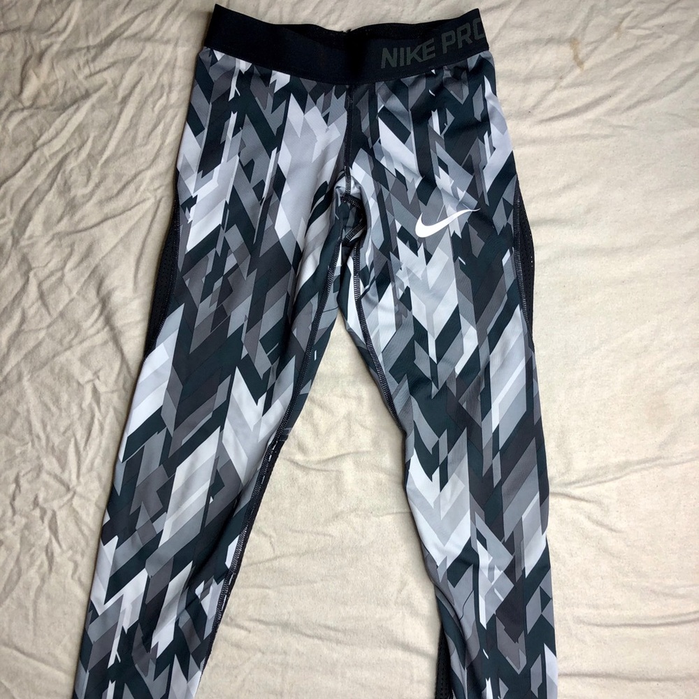 Nike Pro Hypercool Leggings Size Small